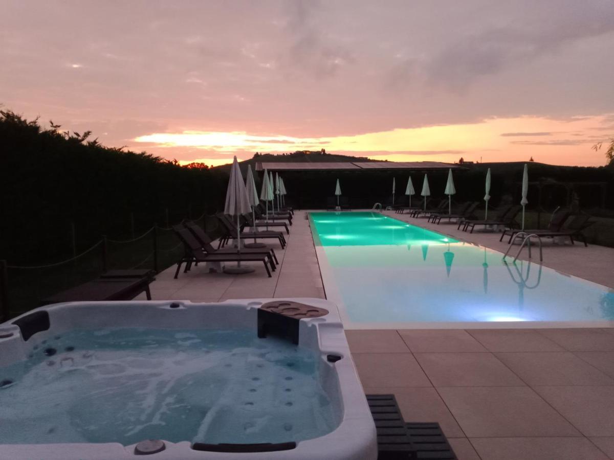 La Cascina Di Carlotta 1846 Agriturismo Alba  Eksteriør bilde