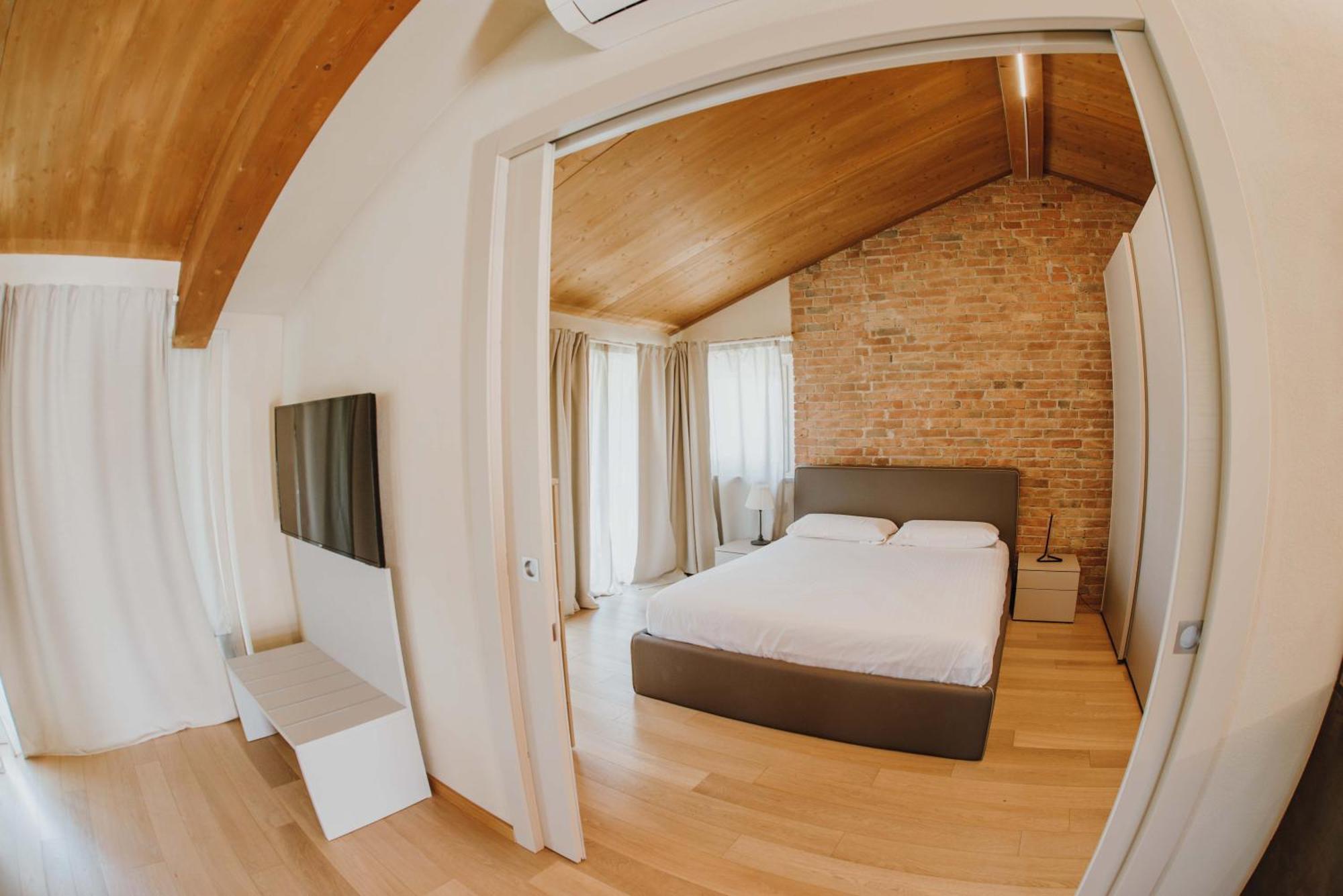 La Cascina Di Carlotta 1846 Agriturismo Alba  Eksteriør bilde